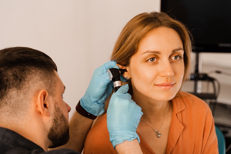 woman having second opinion with Audiologist